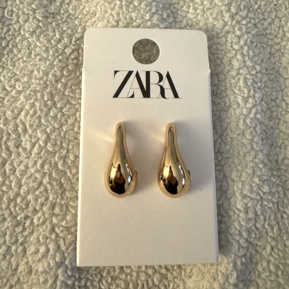 Zara gold earrings- NWT